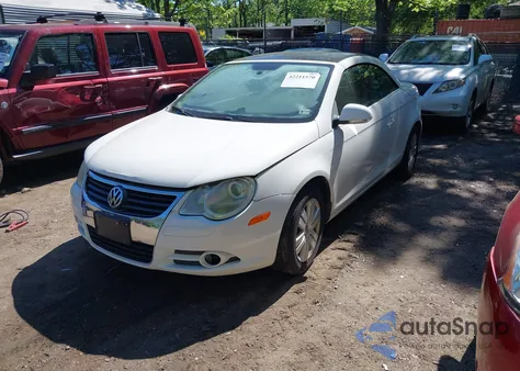 2008 Volkswagen Eos Komfort/Turbo z USA, uszkodzony, nr VIN WVWAA71F98V040279